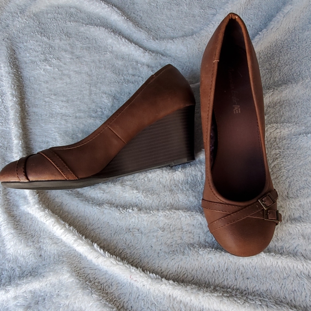 Brown wedge heels